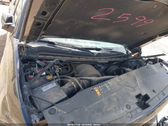 1GCVKREC8JZ352599 Chevrolet Silverado 1500 2lt