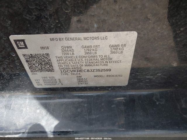 1GCVKREC8JZ352599 Chevrolet Silverado 1500 2lt