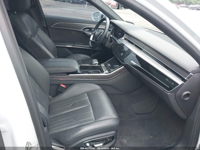 2020 AUDI A8 L WAU8EAF84LN004533 Photo 4