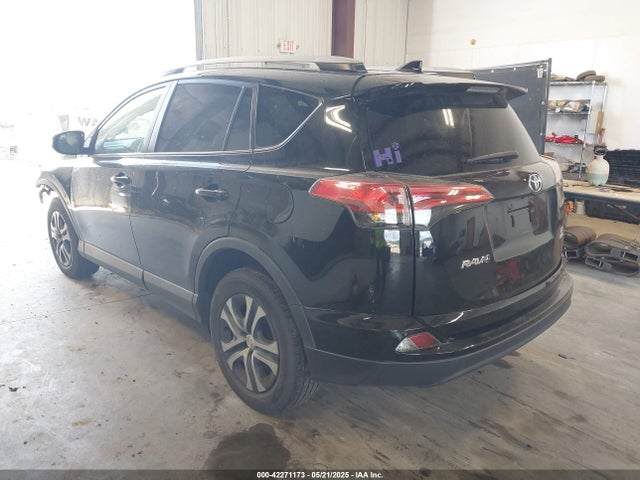 Toyota RAV4 LE 2017 2T3BFREV5HW635674 Image 3