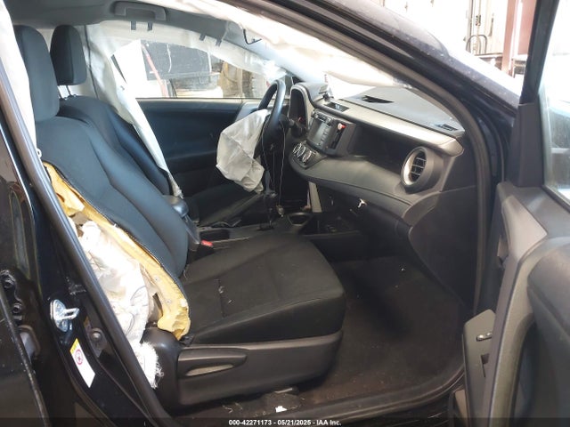 Toyota RAV4 LE 2017 2T3BFREV5HW635674 Image 5