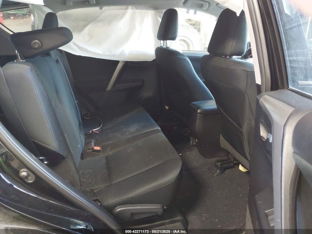 Toyota RAV4 LE 2017 2T3BFREV5HW635674 Image 8