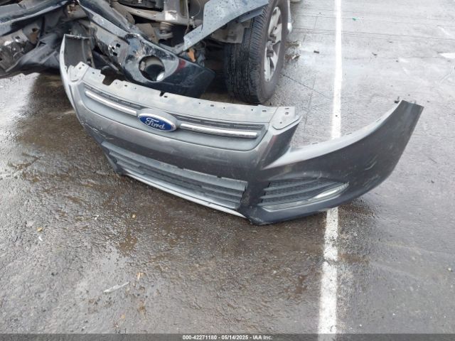 1FMCU9GX2FUC33710 Ford ESCAPE SE