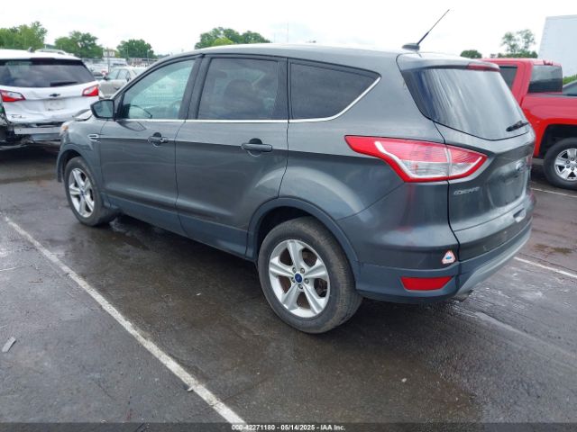 1FMCU9GX2FUC33710 Ford ESCAPE SE