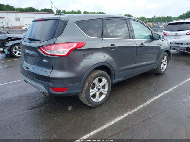 1FMCU9GX2FUC33710 Ford ESCAPE SE