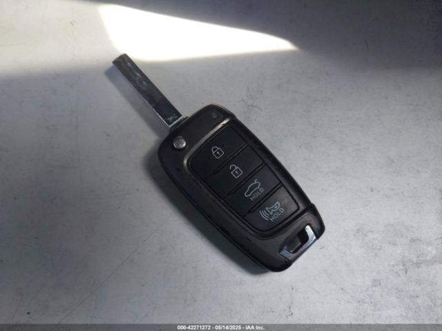 3KPC24A38KE056589 Hyundai ACCENT SE