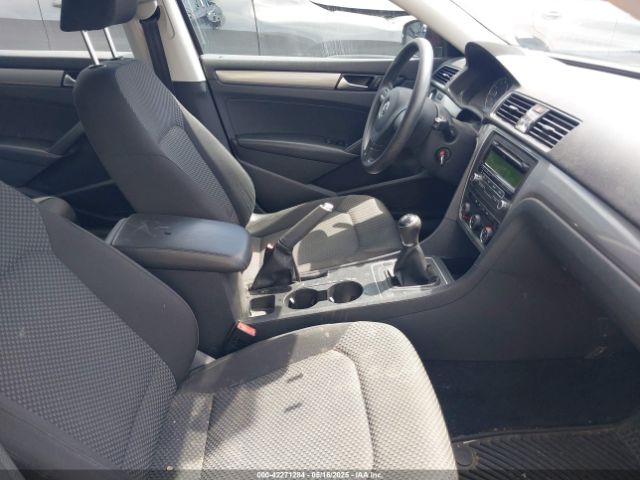 1VWAP7A36EC029426 Volkswagen Passat 2.5l S