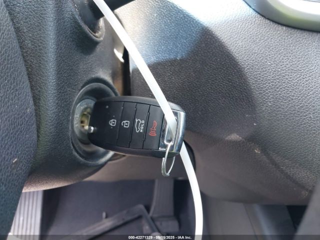 5XYPGDA55HG203645 KIA Sorento 3.3l Lx