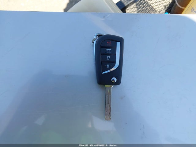 JTDBCMFE5SJ039562 Toyota 2zr-fxe