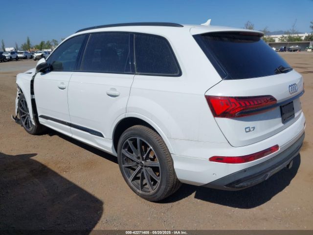 2022 AUDI Q7 WA1LXBF79ND004082 Photo 2