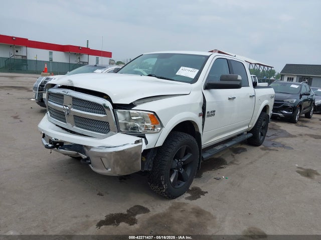 RAM 1500 Harvest  4x4 5'7 Box 2018 1C6RR7LT2JS179408 Image 2