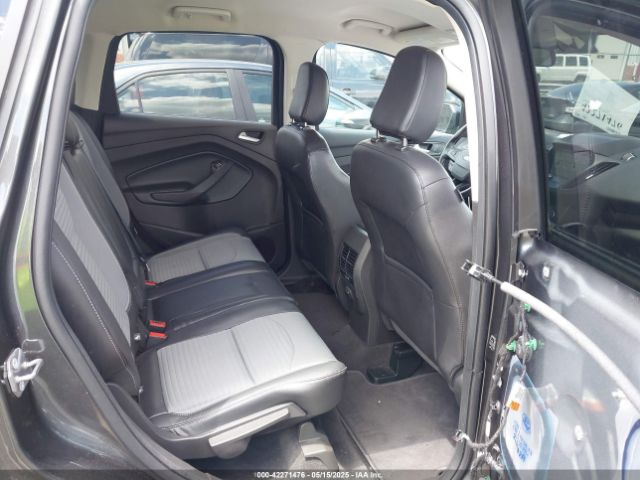 1FMCU0GD0KUB74569 Ford ESCAPE SE