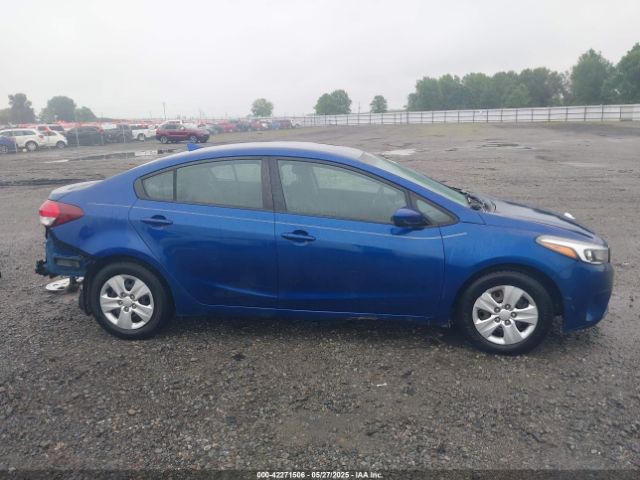 3KPFK4A75HE151376 KIA FORTE LX