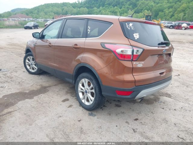 1FMCU9GD2HUB40534 Ford ESCAPE SE