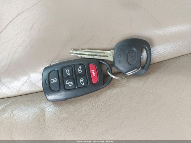 KNDMH4C73E6578253 KIA Sedona
