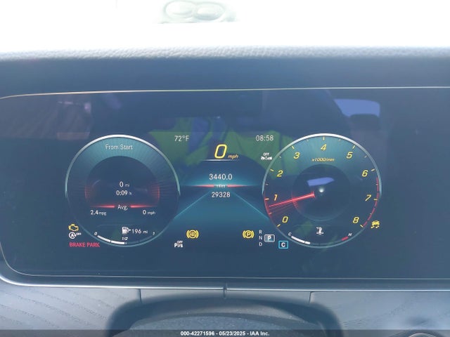 W1KZF8DB8NB021888 Mercedes-Benz m274