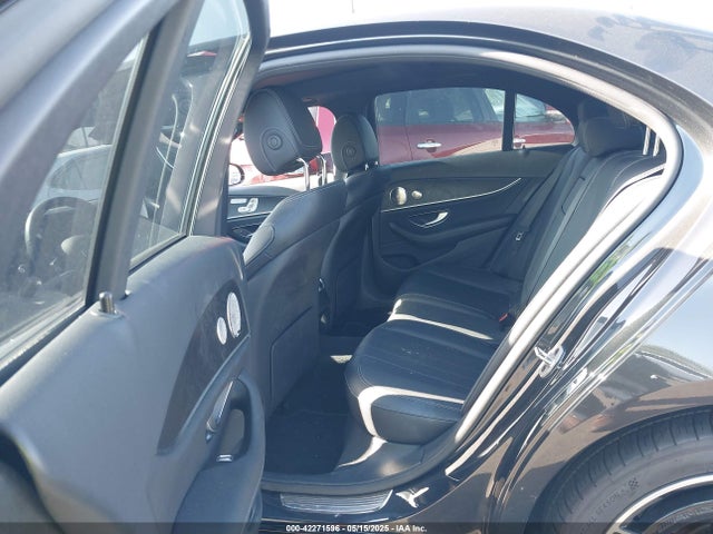 W1KZF8DB8NB021888 Mercedes-Benz m274