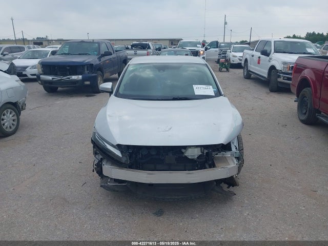 Продаж на аукціоні авто 2018 Honda Clarity Plug-in Hybrid, vin: JHMZC5F17JC020224, номер лоту: 42271613