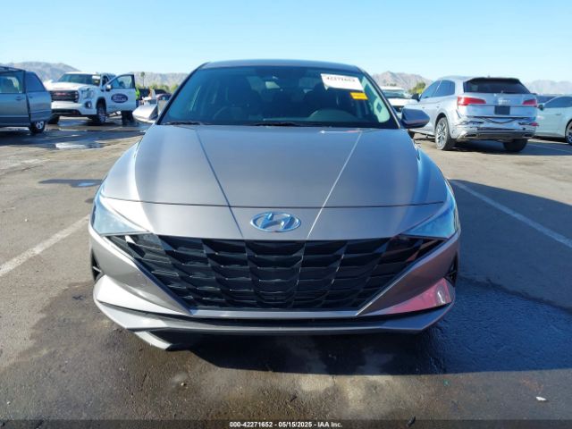 KMHLM4AG1NU292659 Hyundai ELANTRA SEL