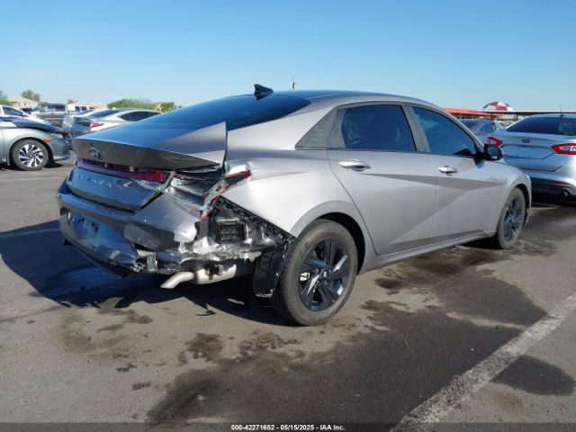 KMHLM4AG1NU292659 Hyundai ELANTRA SEL