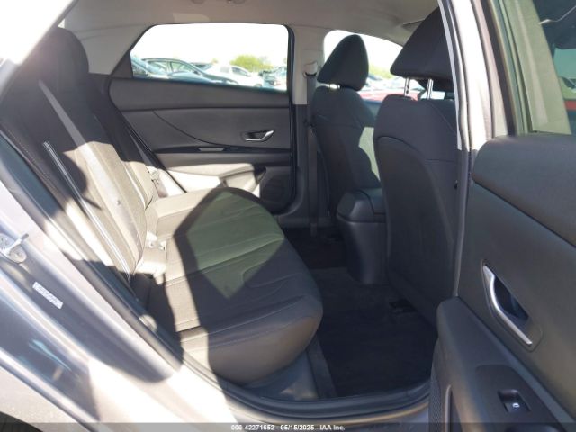 KMHLM4AG1NU292659 Hyundai ELANTRA SEL