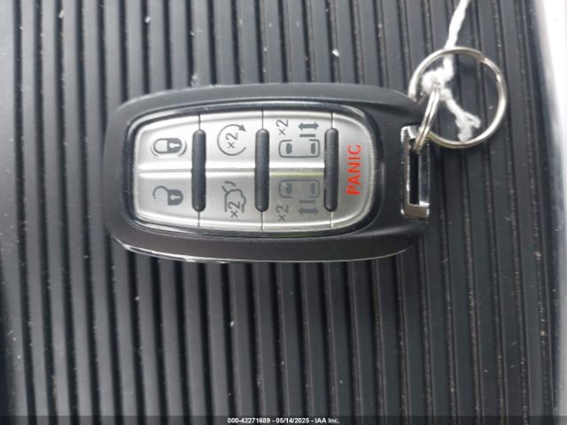 2C4RC1BG3NR146081 Chrysler Pacifica Touring L
