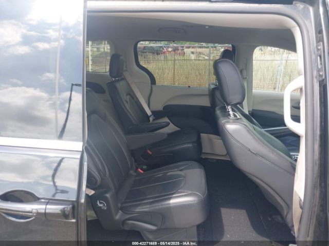 2C4RC1BG3NR146081 Chrysler Pacifica Touring L