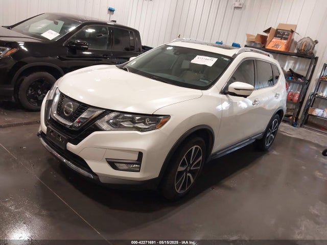 JN8AT2MV8HW256848 Nissan Rogue Sl