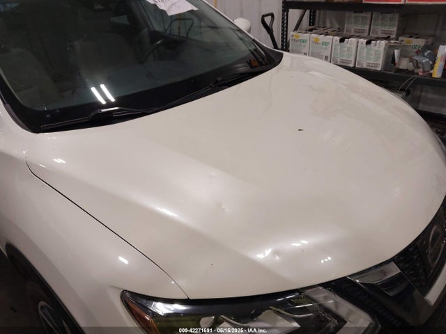 JN8AT2MV8HW256848 Nissan Rogue Sl
