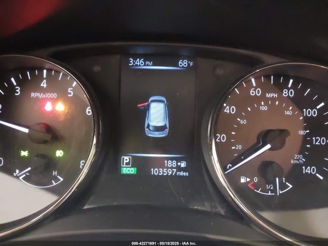 JN8AT2MV8HW256848 Nissan Rogue Sl