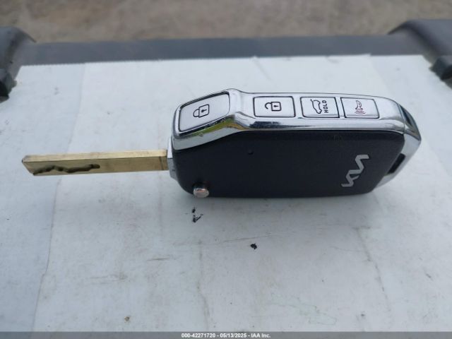 KNDJ23AU7N7825856 KIA SOUL LX