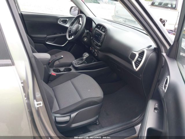 KNDJ23AU7N7825856 KIA SOUL LX