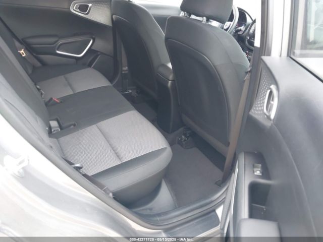 KNDJ23AU7N7825856 KIA SOUL LX