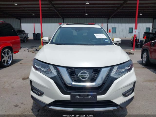 JN8AT2MT9HW404813 Nissan Rogue Sl