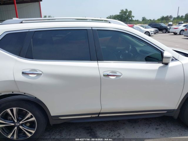 JN8AT2MT9HW404813 Nissan Rogue Sl