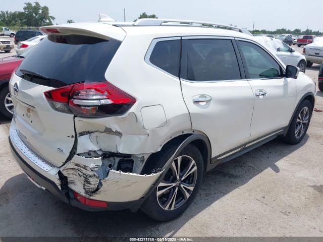 JN8AT2MT9HW404813 Nissan Rogue Sl