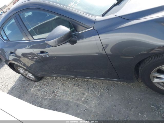 JM1BM1W72G1291323 Mazda Mazda3 I Touring