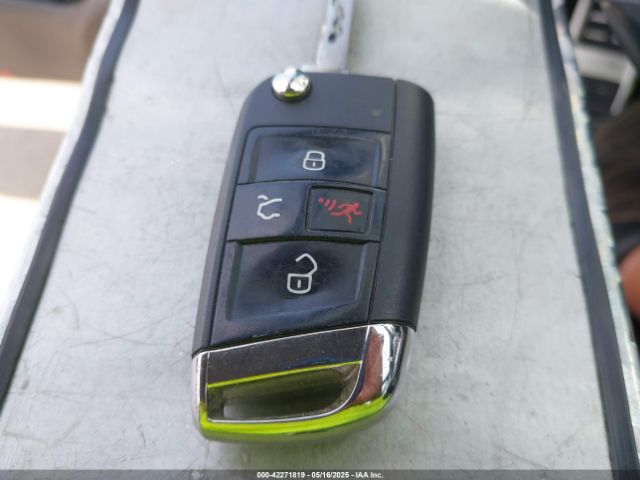 2020 VOLKSWAGEN GOLF GTI 3VW5T7AU6LM016466 Photo 10