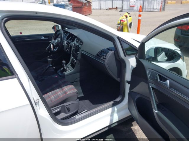 2020 VOLKSWAGEN GOLF GTI 3VW5T7AU6LM016466 Photo 4