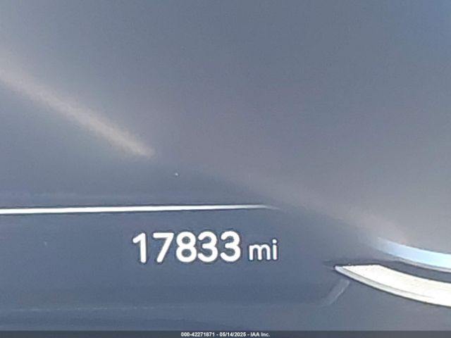 KMTG54TE2NU082023 Genesis G70 3.3t Rwd