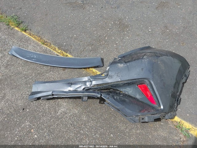 NMTKHMBX8JR023817 Toyota 3zr-fae