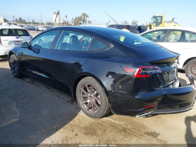 2021 TESLA MODEL 3 5YJ3E1EA4MF982032 Photo 2