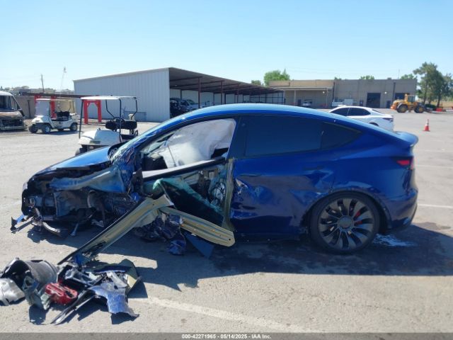 5YJYGDEF8MF267574 Tesla 2021