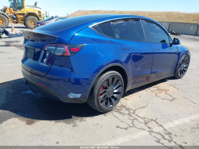 5YJYGDEF8MF267574 Tesla 2021