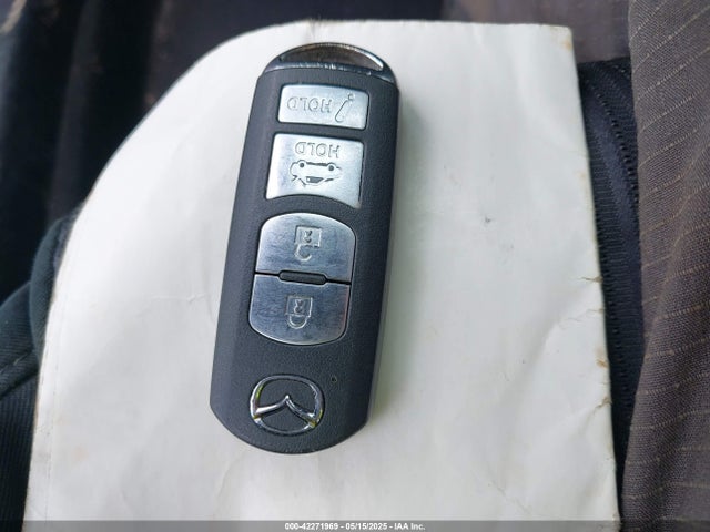 3MZBM1W71GM250570 Mazda pe