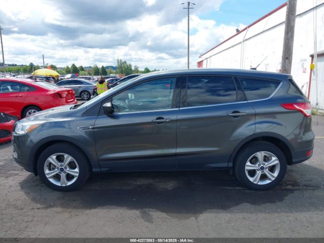 1FMCU9GX2GUC13457 Ford ESCAPE SE