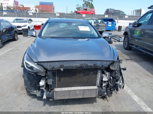 SJKCH5CP2JA004717 Infiniti Qx30 Pure