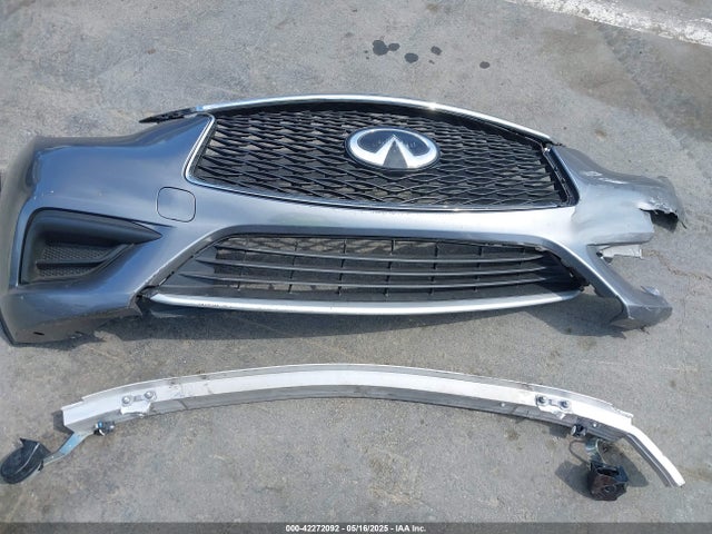 SJKCH5CP2JA004717 Infiniti Qx30 Pure