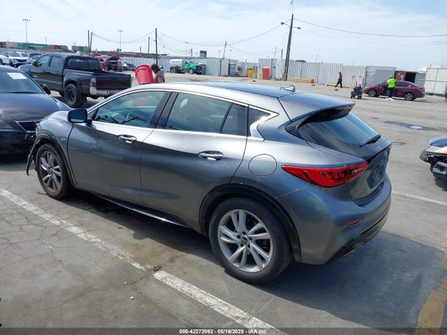 SJKCH5CP2JA004717 Infiniti Qx30 Pure