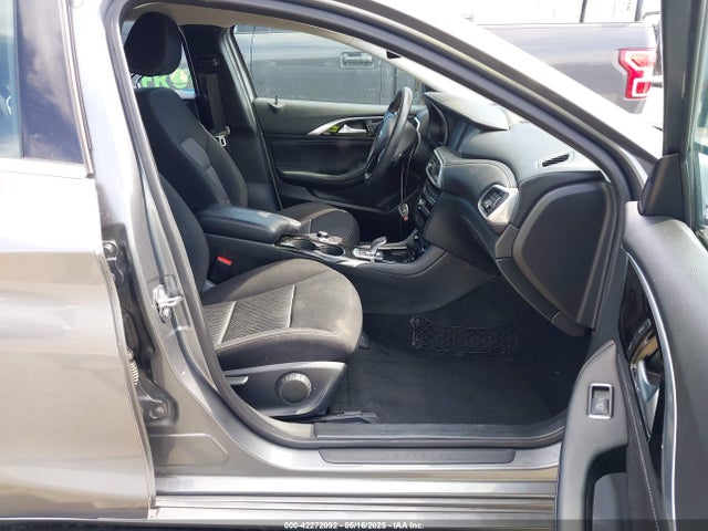 SJKCH5CP2JA004717 Infiniti Qx30 Pure